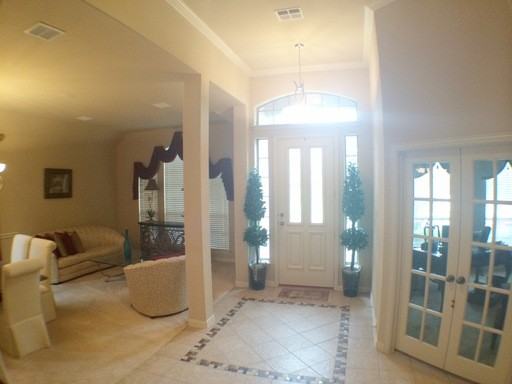 2419 Lakewood Dr - Photo 3 of 25