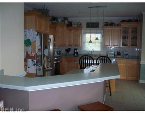 408 Vespasian Cir - Photo 3 of 10