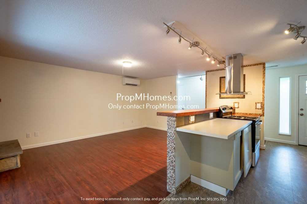 6914 Sw 104th Ave - Photo 2 of 22