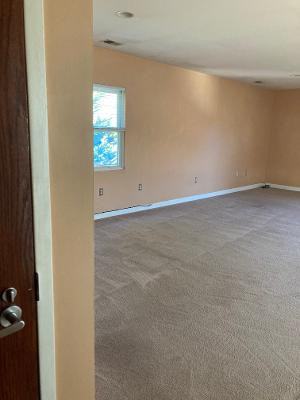 15907 Joyce Lane - Photo 3 of 9