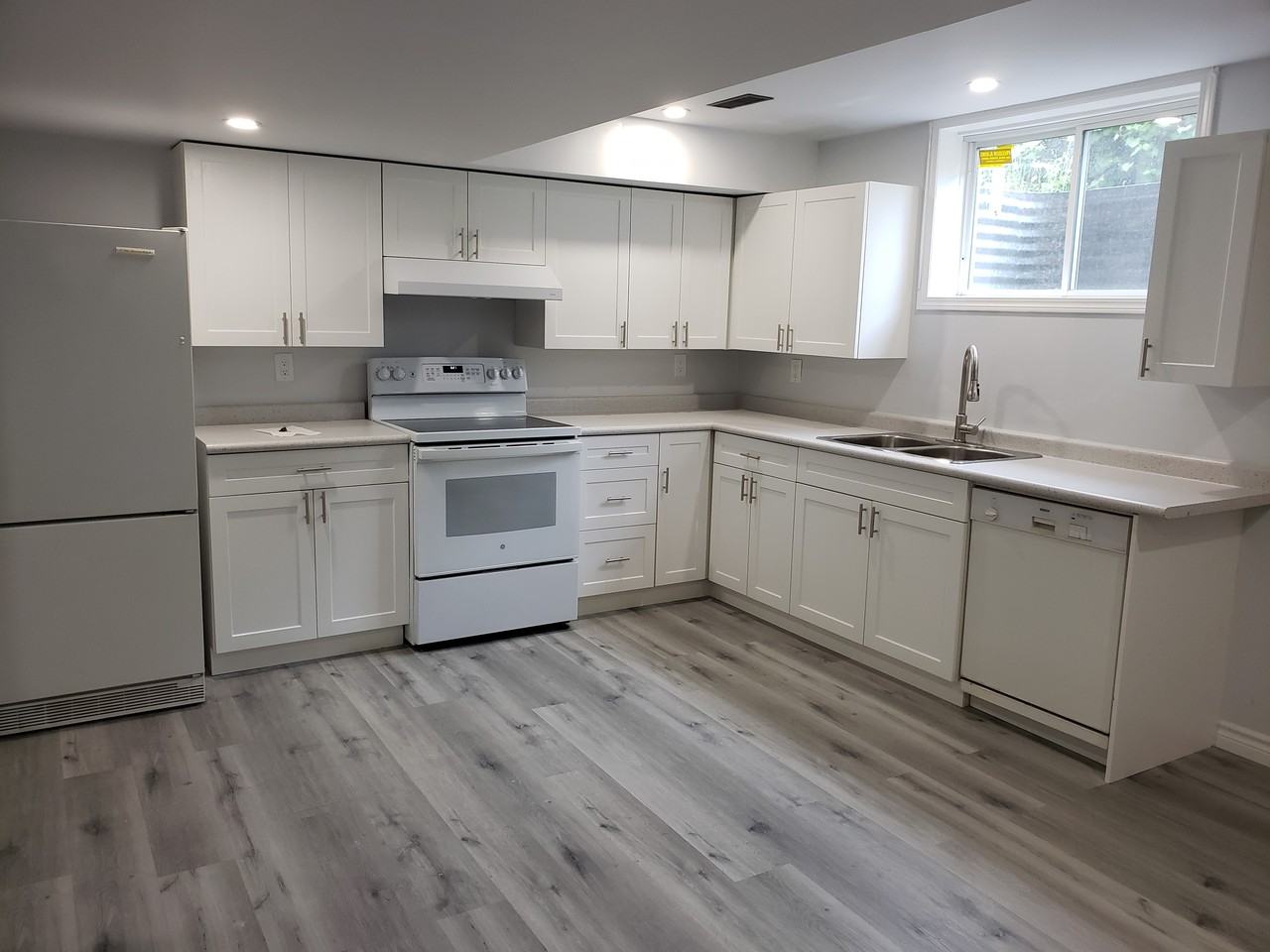 Pinnacle Pkwy & Fanshawe Park Rd W - Photo 2 of 6