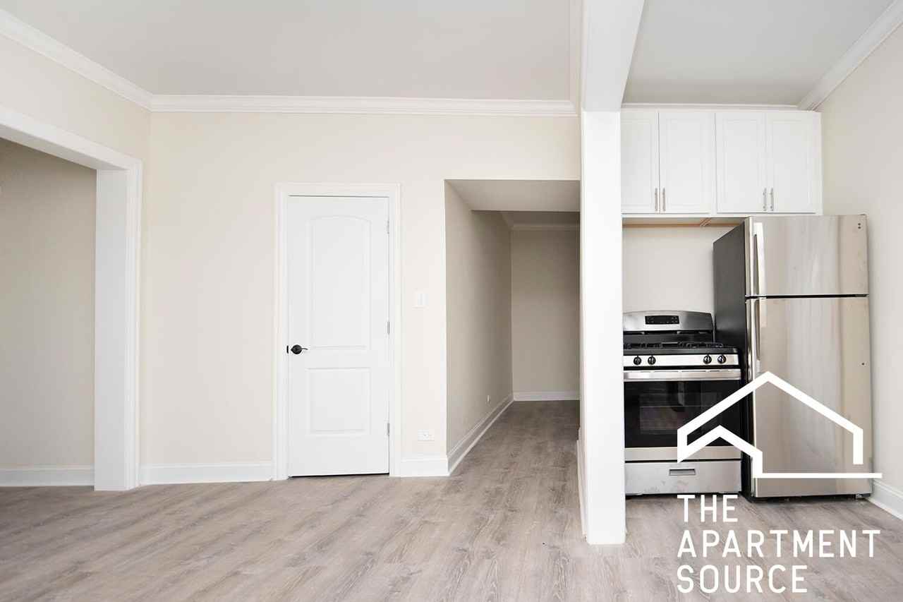 327 Kedzie St #2 - Photo 2 of 10