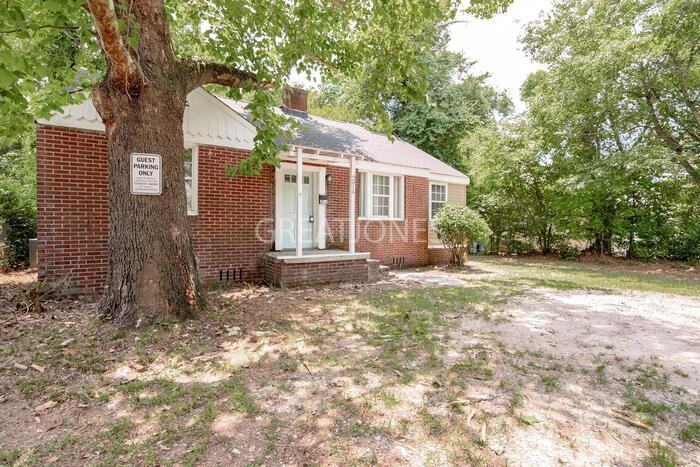 2016 Holt Dr - Photo 3 of 25