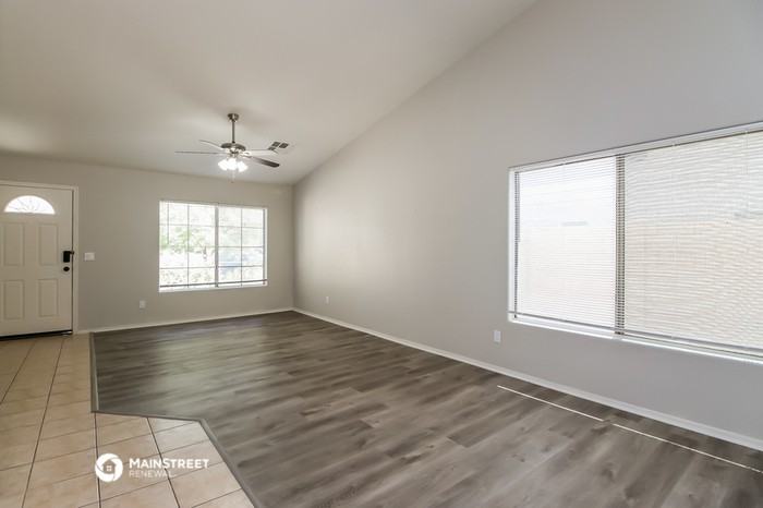 44035 W Snow Dr - Photo 3 of 16