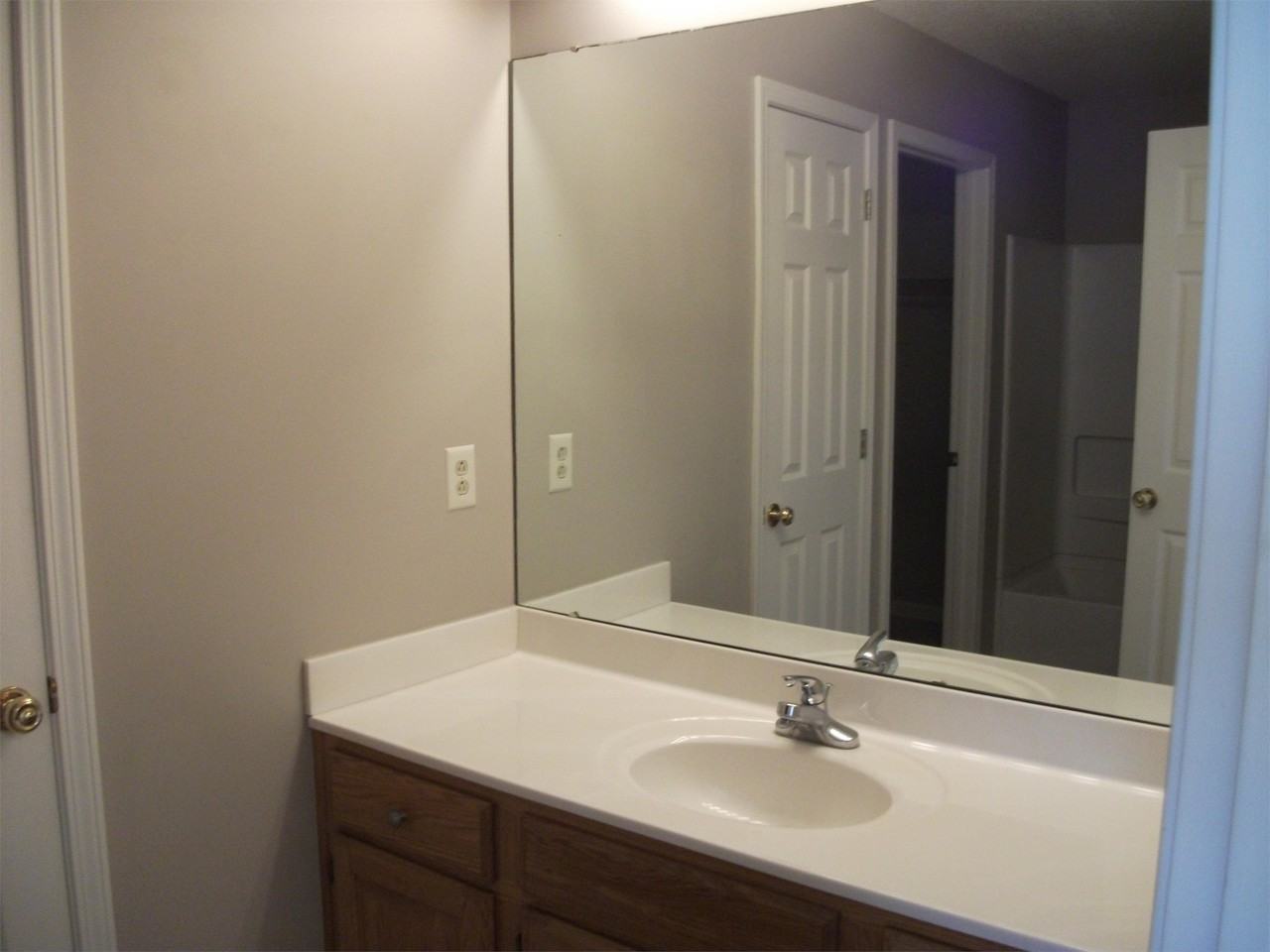 1105 Walters Dr #1 - Photo 4 of 10