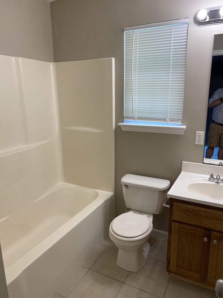 129 Shadowrock Dr #B - Photo 2 of 9