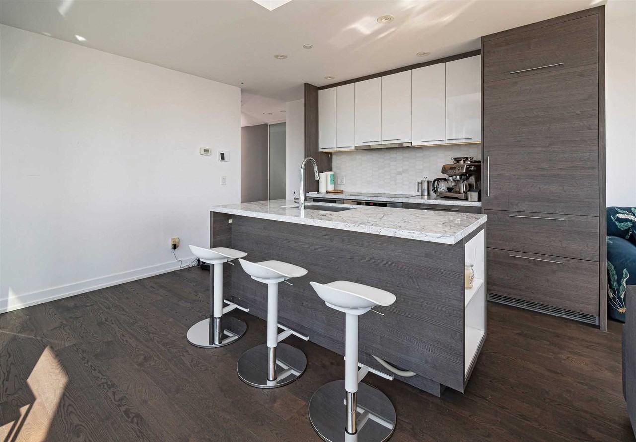 488 University Avenue