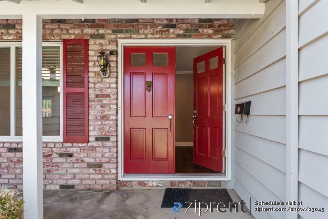 3989 Vistamont Dr - Photo 3 of 26