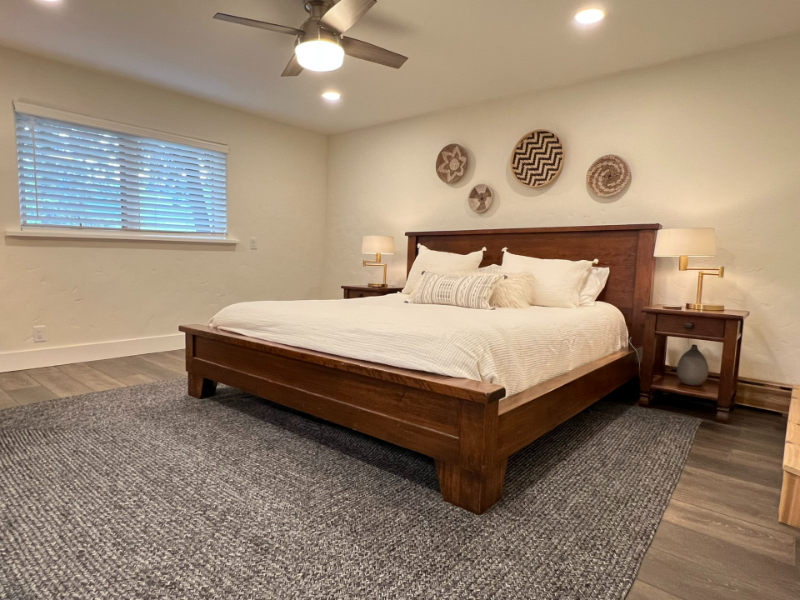 729 Denver St - Photo 2 of 26