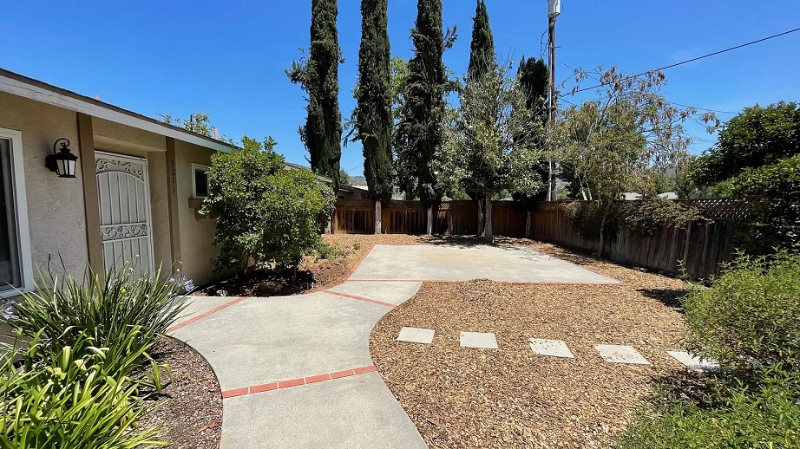 3213 Quail Rd - Photo 2 of 25