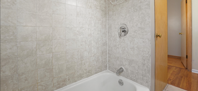 3803 S Lombard Ave #2 - Photo 5 of 16