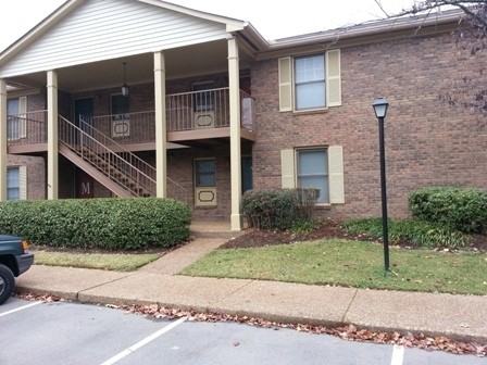 210 Westfield Dr - Photo 2 of 9