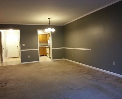 210 Westfield Dr - Photo 3 of 9