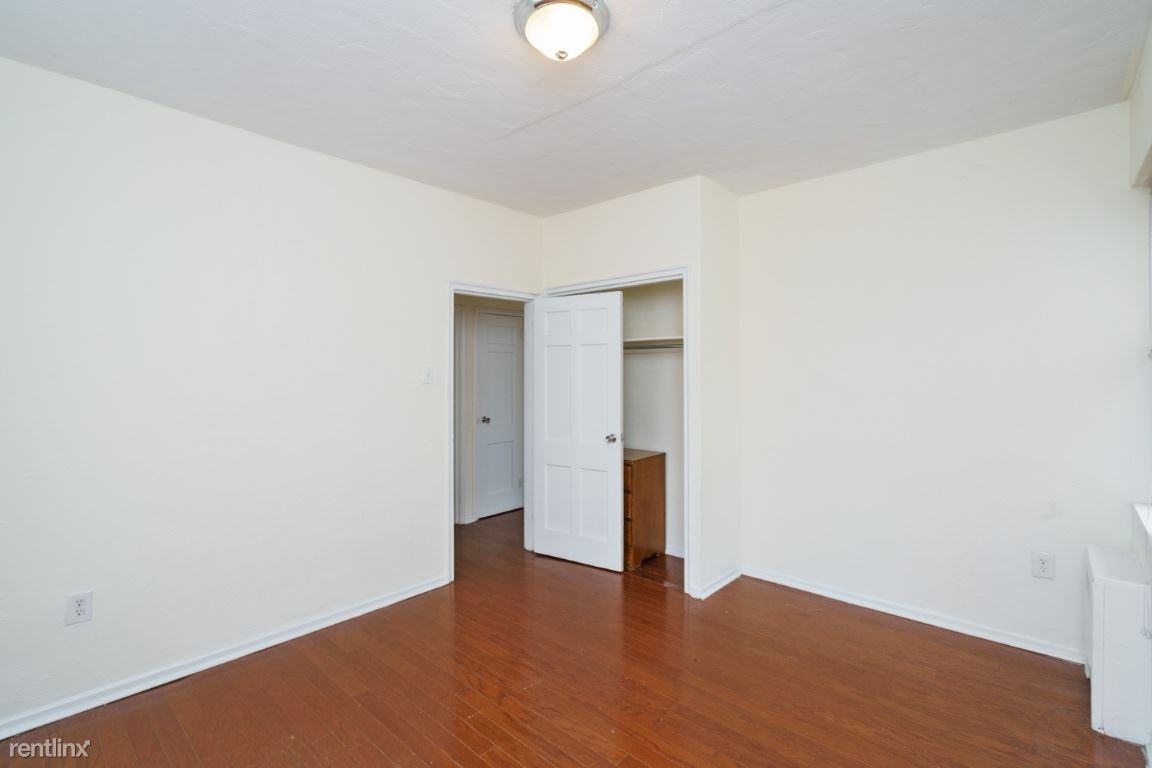 734 North Ter - Photo 3 of 13