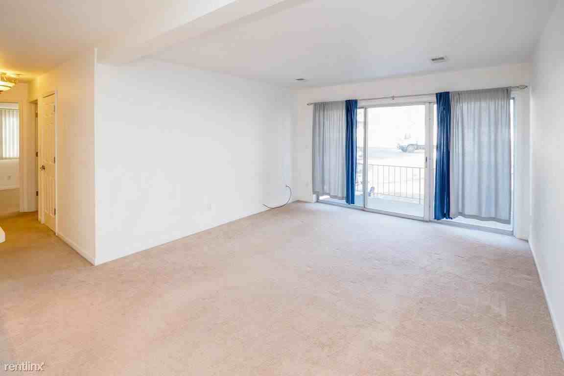 742 W Kilgore Rd #208 - Photo 3 of 15