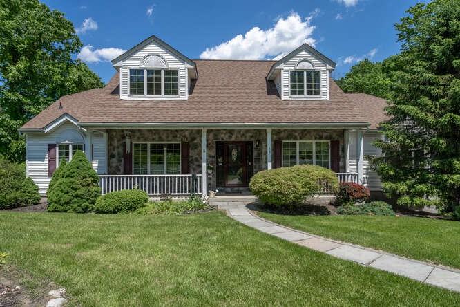 46 Mallard Dr - Photo 2 of 35