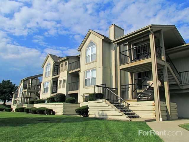 Briar Cove Apartments - Photo 2 of 44