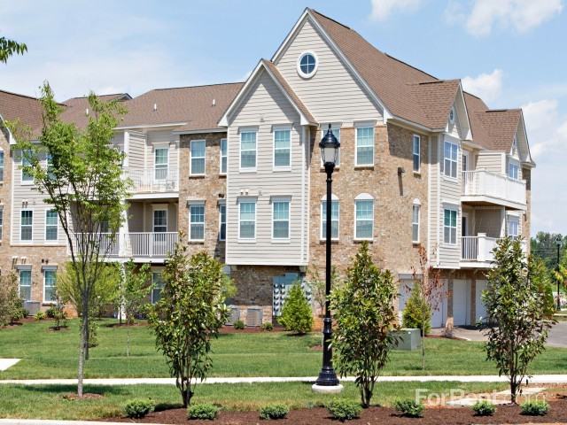 Arbor Brook Apartments - Photo 2 of 36