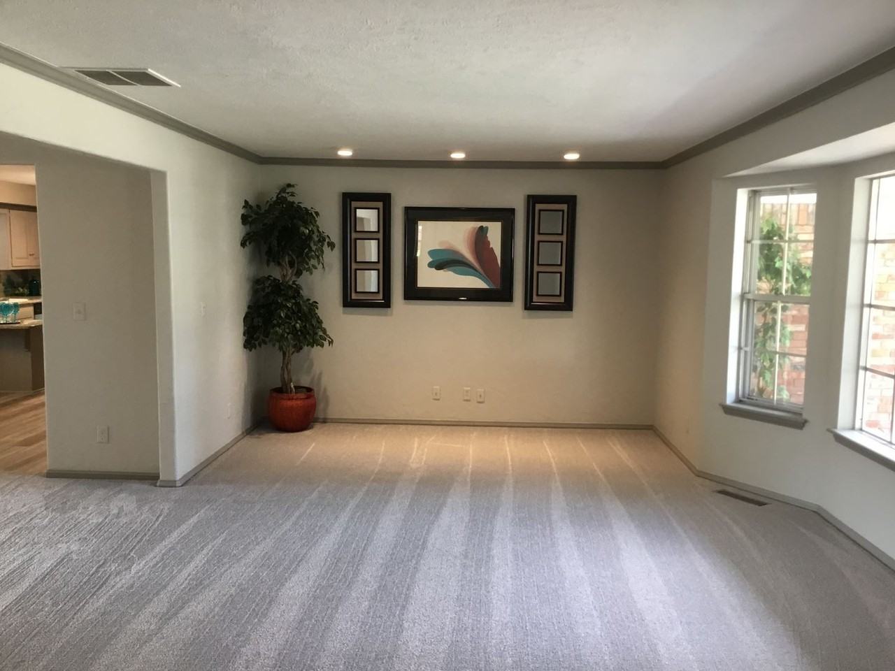 6901 Reed Dr - Photo 3 of 33