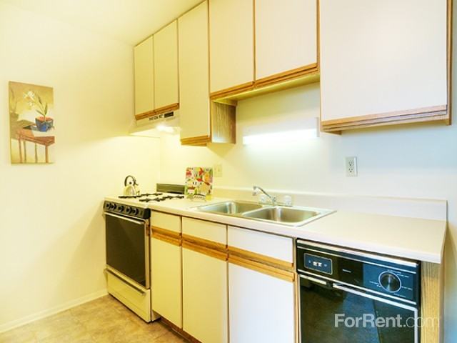 Woodlands of Crest Hill - Photo 2 of 78