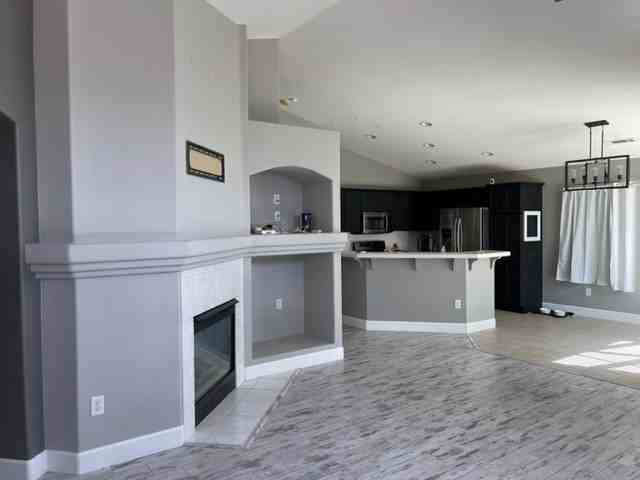 7885 Cadiz Ct - Photo 3 of 25