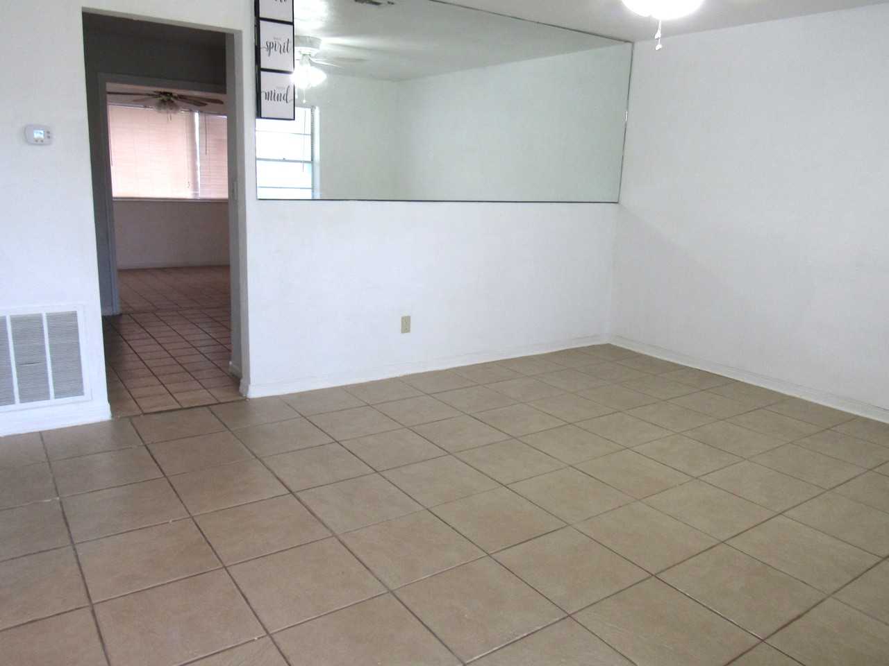 507A Grandview Ave - Photo 3 of 7