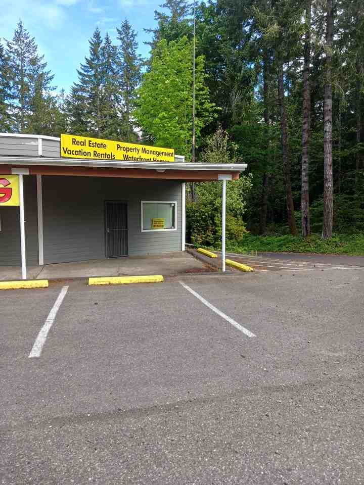 22090 N Us Highwayunit C #C - Photo 3 of 17