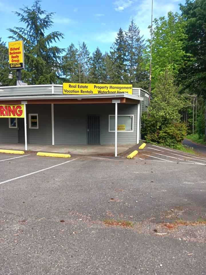 22090 N Us Highwayunit C #C - Photo 4 of 17