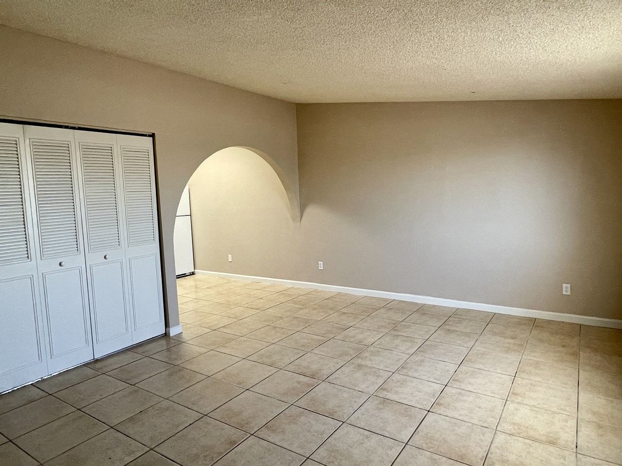 1540 E 25Th Ave - Photo 2 of 14