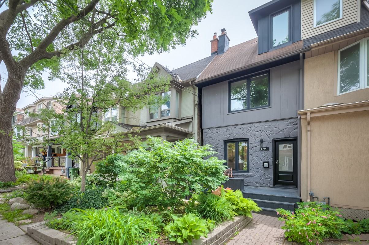 179 Riverdale Ave - Photo 2 of 35