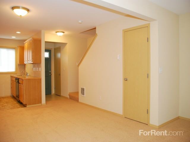 Springbrook Lane Townhomes - Photo 3 of 16