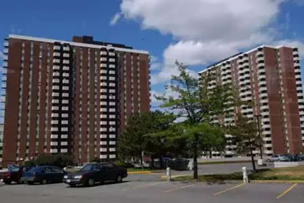 Alta Vista Towers Apartments 1545 Alta Vista Dr, Ottawa, ON K1G 3P4