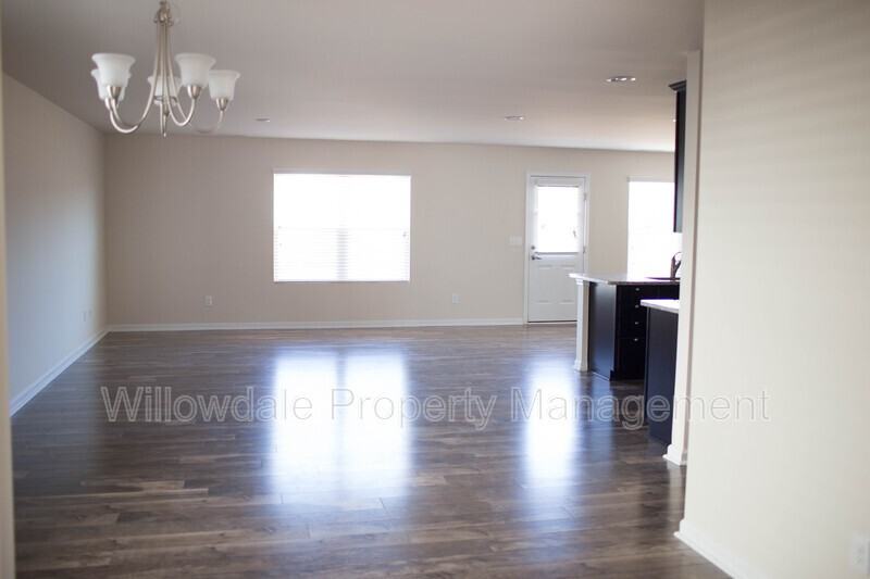 3513 Althorp Dr - Photo 2 of 33