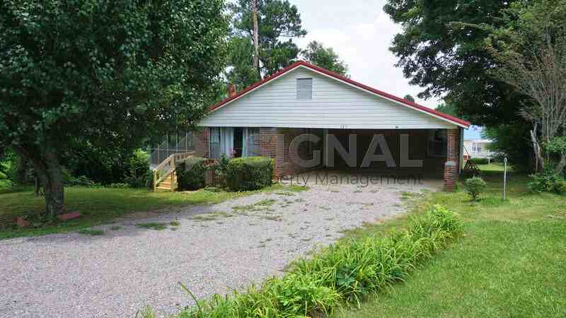 647 3rd St Se - Photo 3 of 50