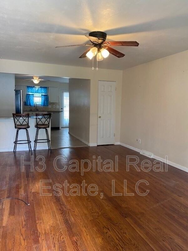 2826 Yale Dr - Photo 2 of 10