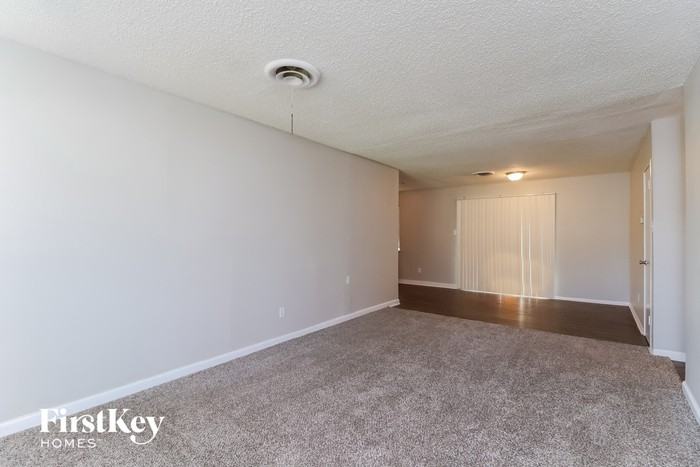 6305 Suellen Ln - Photo 2 of 15