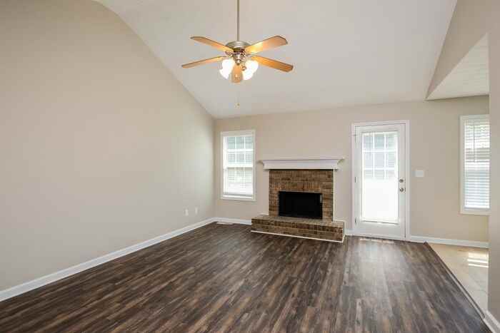814 Evergreen Dr - Photo 2 of 18