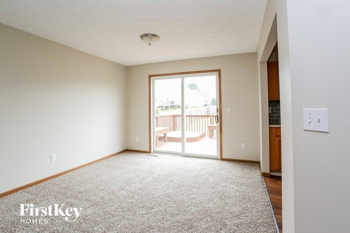 1215 Green Meadow Ave - Photo 3 of 15