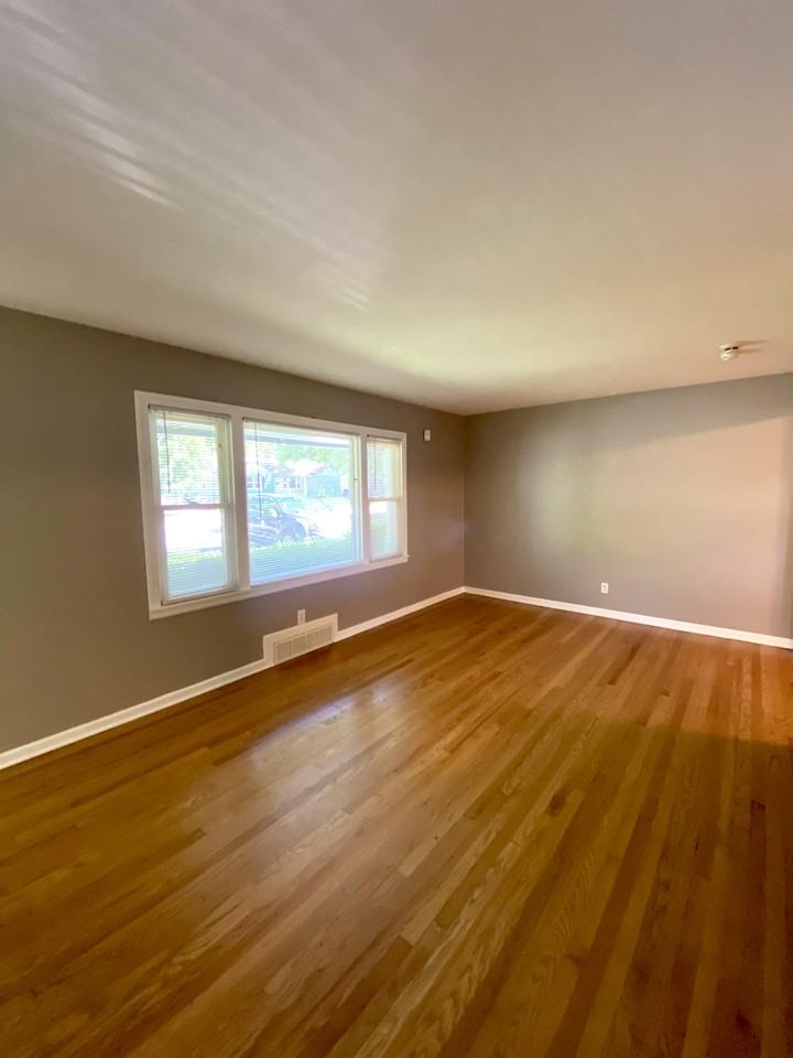 6034 Juniper Dr #1 - Photo 3 of 16