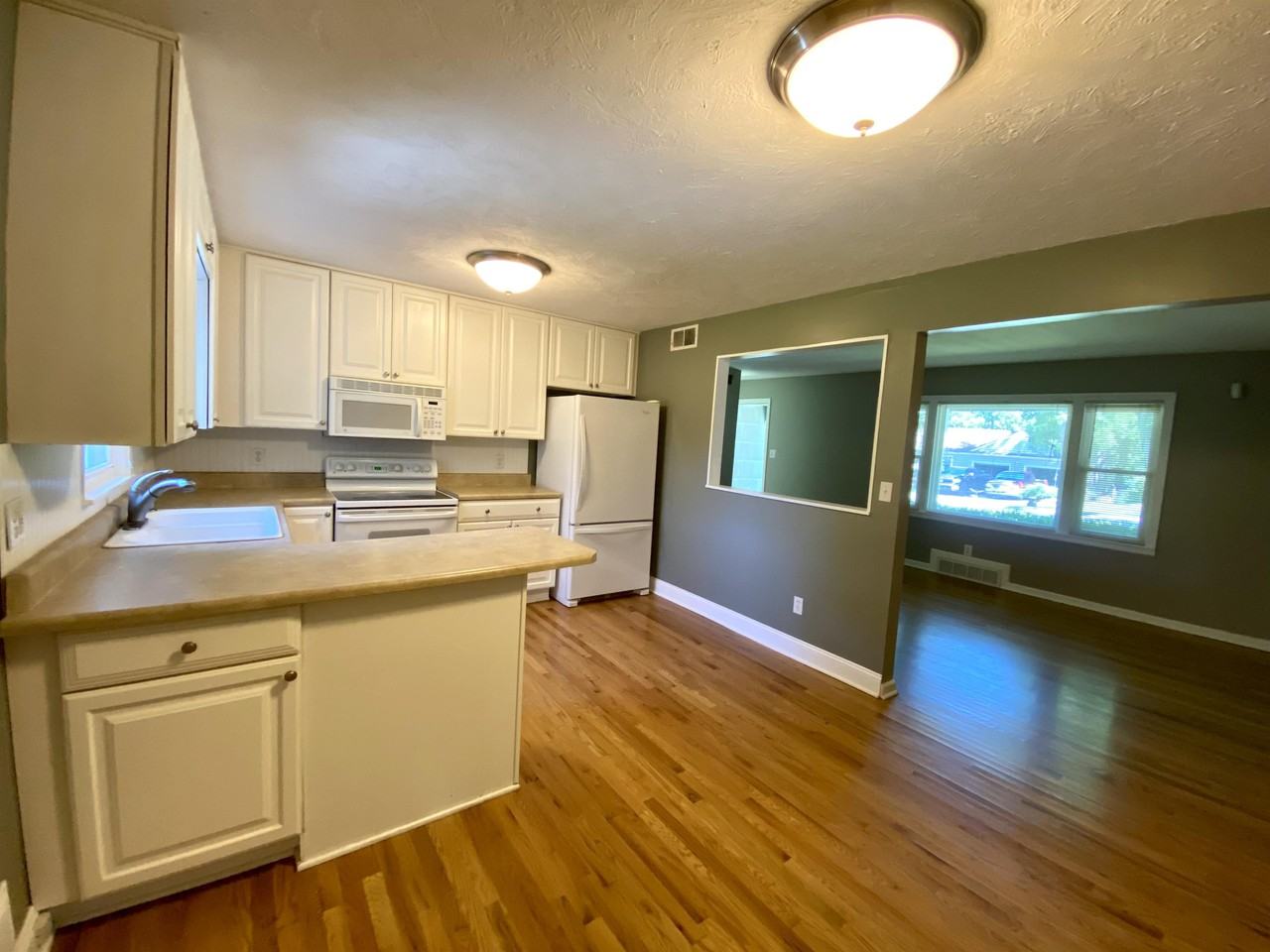 6034 Juniper Dr #1 - Photo 4 of 16