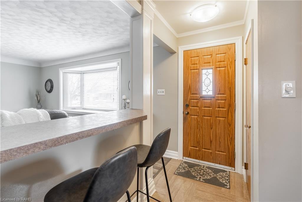 22 Fernwood Crescent - Photo 3 of 14