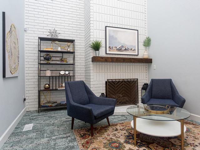 530 West Murray Boulevard - Photo 2 of 13