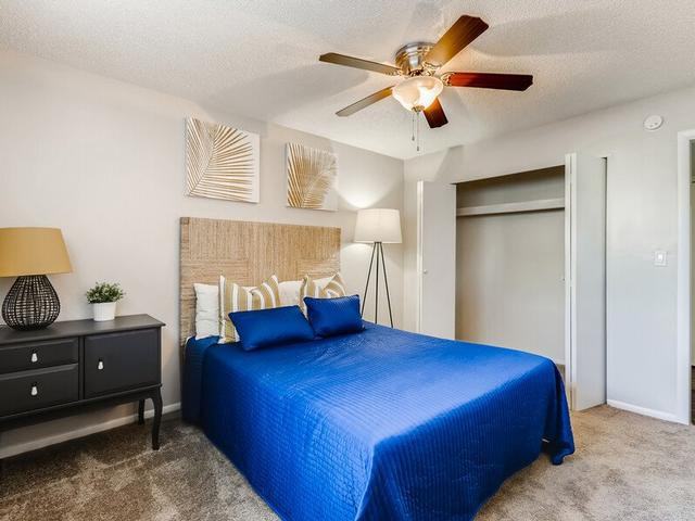 1701 E Don Carlos Ave - Photo 5 of 30