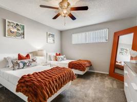 featured image of 1701 E Don Carlos Ave