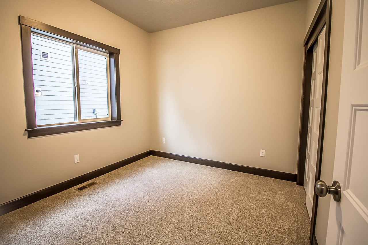 8013 N Hibiscus Ln #1 - Photo 7 of 24