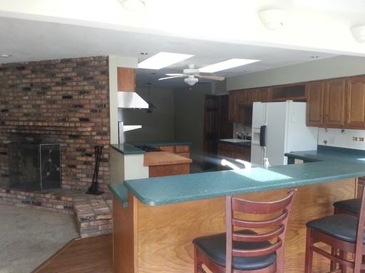 7251 Lesley Ave - Photo 3 of 4