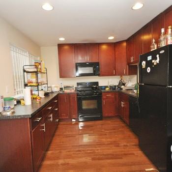 2142 N Marvine St - Photo 2 of 10