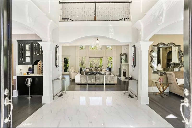 904 Carriage Path Se - Photo 2 of 5