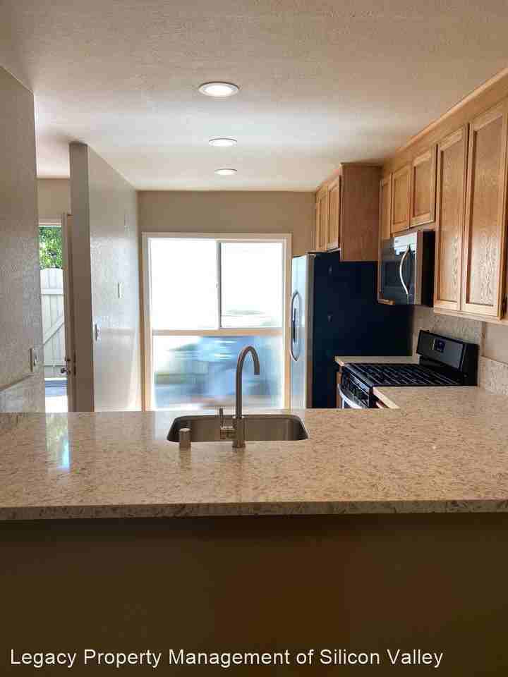 227 Sierra Vista Ave - Photo 2 of 33