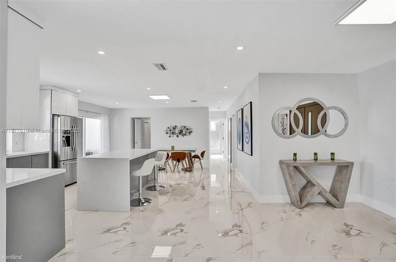 16433 Ne 33rd Ave #0 - Photo 2 of 16